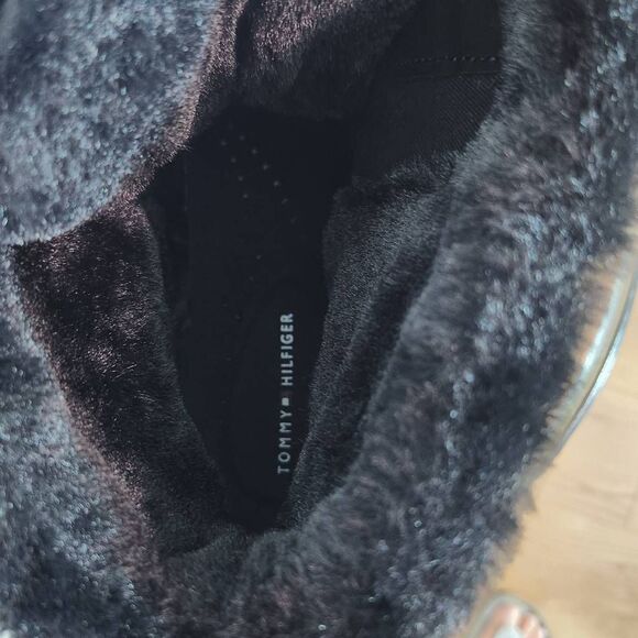 Tommy Hilfiger Black Lace-Up Winter Boots with Faux Fur Lining Size 7 - Picture 8 of 12